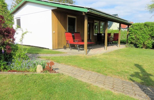 Mecklenburgische Kleinseenplatte House | Bungalow with Sauna (21048) - House