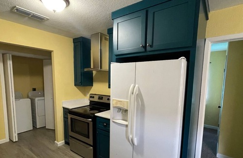 Harlingen House | Bunk Bed In Shared Room In Harlingen TX! 2B