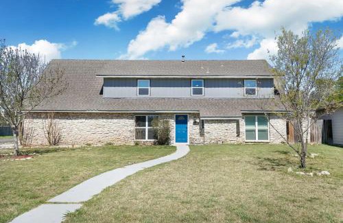 North San Antonio - SAT House | Bunker Down - A Birdy Vacation Rental