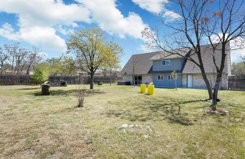 North San Antonio - SAT House | Bunker Down - A Birdy Vacation Rental