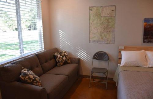 La Verkin House | Bunkhouse 1A Near Zion