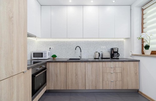 Debniki Apartment | Bunscha Apartment Dębniki Cracow by Noclegi Renters
