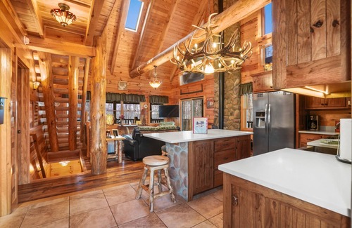 South Bloomingville Cabin | Buona Vita | Hocking Hills
