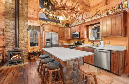 South Bloomingville Cabin | Buona Vita | Hocking Hills