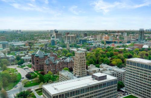 Bay Cloverhill Apartment | Burano Condo 1 BD in Downtown Toronto