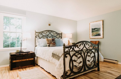 Collins Center House | Burdick Blueberry Farm Guest House