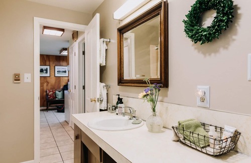 Collins Center House | Burdick Blueberry Farm Guest House