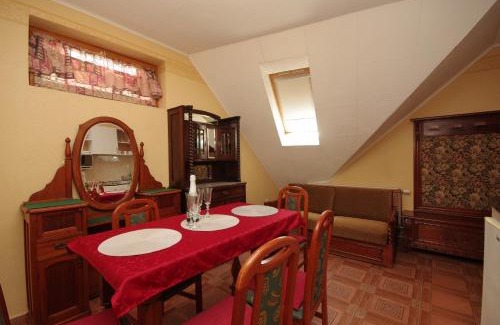 Gyula Apartment | Burg Apartman