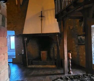 Wetzlar Bed & Breakfast | Burg Hermannstein - Rittersaal