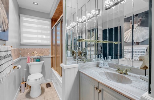 Burlington House | Burlington Oasis Woodview Lake