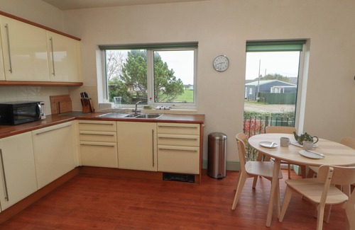 Allonby Cottage | BURNBANK, pet friendly, country holiday cottage in Maryport