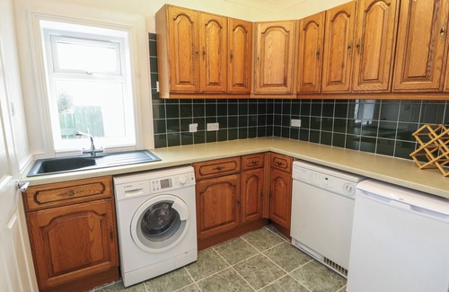 Allonby Cottage | BURNBANK, pet friendly, country holiday cottage in Maryport