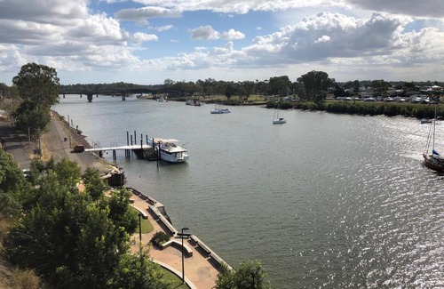 Bundaberg Central Hotel | Burnett Riverside Hotel
