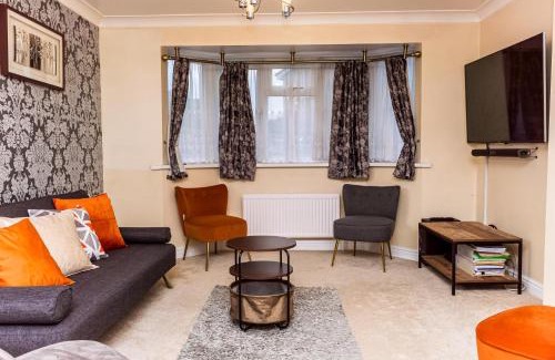 Bray on Thames House | Burnham House - LABRAD HOMES