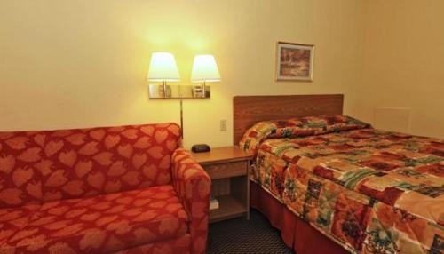 Burnsville Hotel | Burnsville Inn & Suites