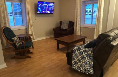Cooperstown Apartment | Burrel Avenue Apartments