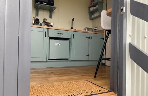 Corofin Ski Chalet | Burren Garden Glamping Hut