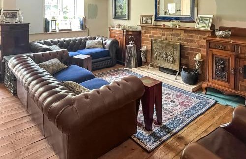 Reading House | Burwood Cottage