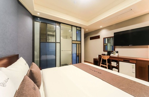 Saha Hotel | Busan Goejeong Lala