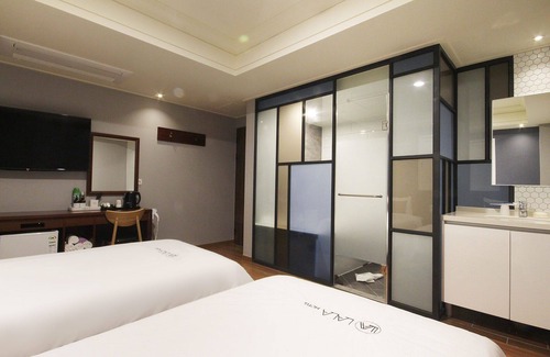 Saha Hotel | Busan Goejeong Lala