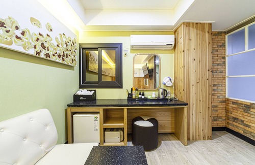 Choryang Hotel | Busan station Popcorn Hotel