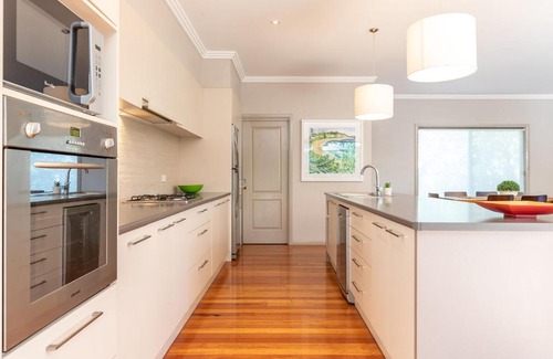 Elizabeth Beach House | Bush 2 Beach