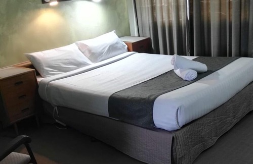 South Gundagai Hotel | Bushmans Motor Inn
