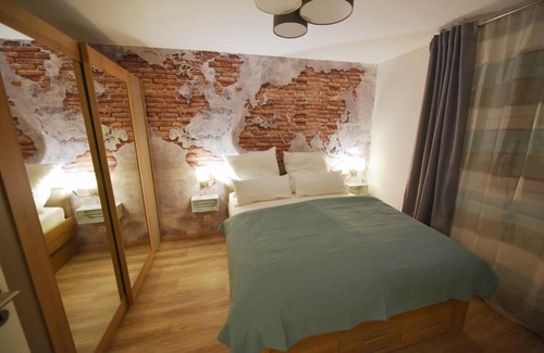 Alt-Muhlburg Apartment | Business Class Apartment mit Flair-Innenstadt-Netflix