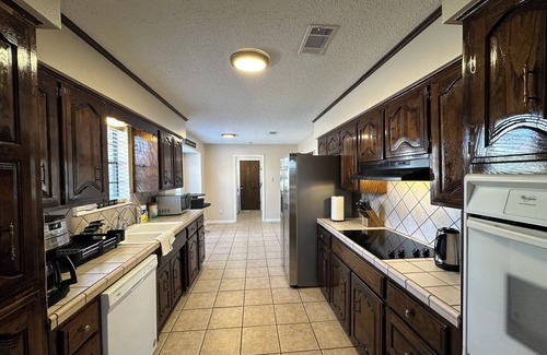 Texarkana House | Business Friendly Near Hospitals