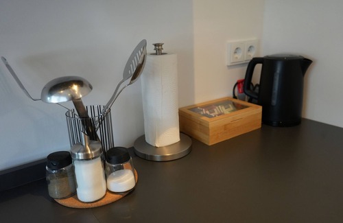 Berenbostel Apartment | Business & Trade Fair Apartment - Fitters - 2 rooms - Balcony - Kitchen - NO2