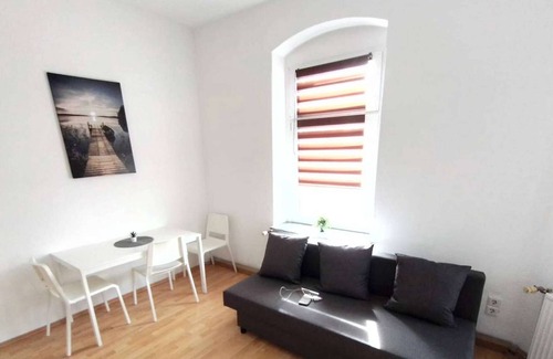 Zwickau Apartment | BW02 beautiful fitter apartment in Hohenstadt with outdoor seating and free WiFi