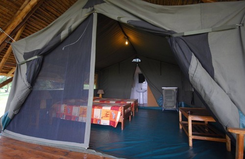 Pakwach Cabin | Bwana Tembo Safari Lodge