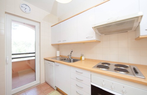 Charneca de Caparica e Sobreda Apartment | bwelcome aroeira beach & golf