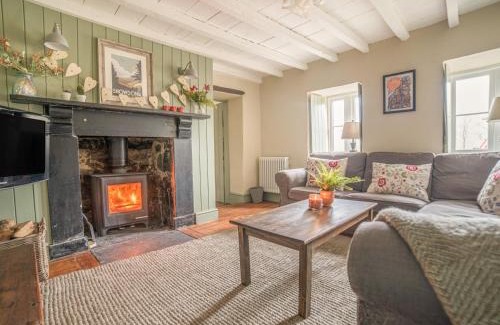 Cemmaes House | Bwthyn Dyfi