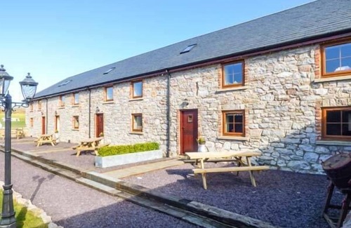 Rhyd-y-foel Cottage | BWTHYN Y WENNOL, family friendly, with a garden in Abergele