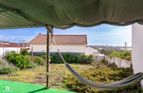 Torres Vedras Apartment | By Santa