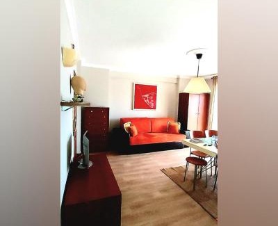 A Ver-o-Mar Apartment | By the beach