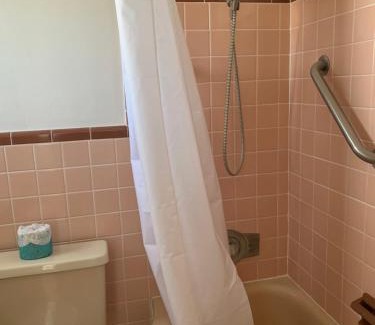 Bay Esplanade Apartment | By the Beach Rentals