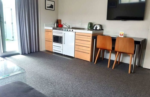 Fitzroy Apartment | By The Sea On Sackville - beachside in Fitzroy