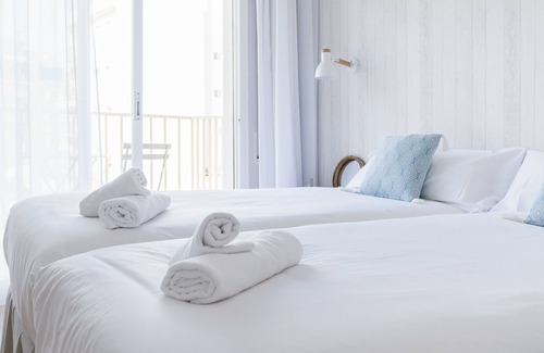Vilanova I la Geltru Hotel | BYPILLOW Mumm