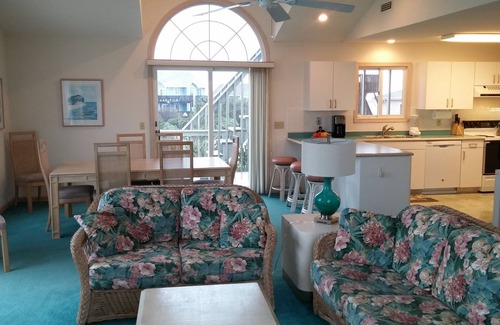 Carolina Dunes House | 'Byrd Sanctuary' Oceanside Home, With Rare Ocean and Sound Views