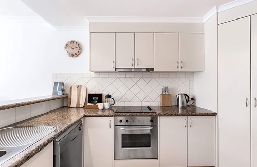 Byron Bay Apartment | Byron Bay Accom - 2/22 Paterson St - Solaris 2
