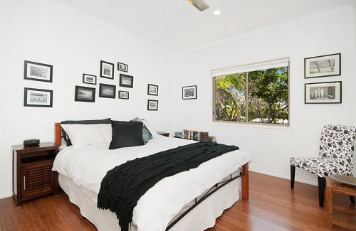Suffolk Park Apartment | Byron Bay Accom - Alkira 1/32 Alcorn St
