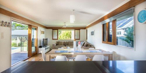 Belongil House | Byron Bay Accom Byron Beausoleil - Belongil Beach