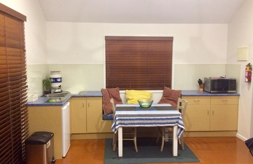 Suffolk Park Cabin | Byron Beach Cabin - Couples Retreat