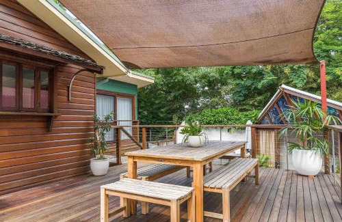 Belongil House | Byron Blisshouse - multi-home retreat with pool