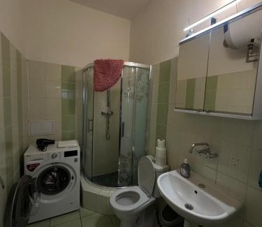 Vejprty House | Bytový dům na horách