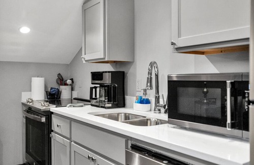 New Orleans Hotel | Bywater New Unit Near FQ/Frenchman+Secure parking