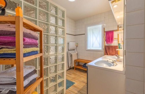 Corneilhan House | Côté Sud by Interhome