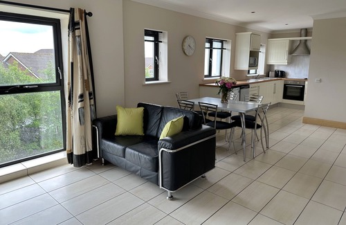 Galway City Centre Apartment | Cúirt na Coiribe Self Catering